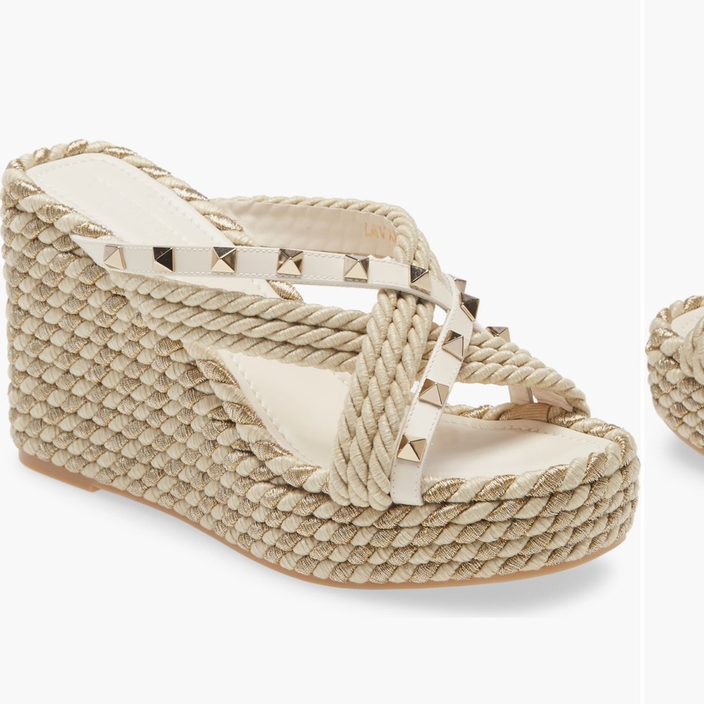 NWOT Valentino Garavani Rockstud Torchon Esapadrille Wedge Sandal Size 8/38.